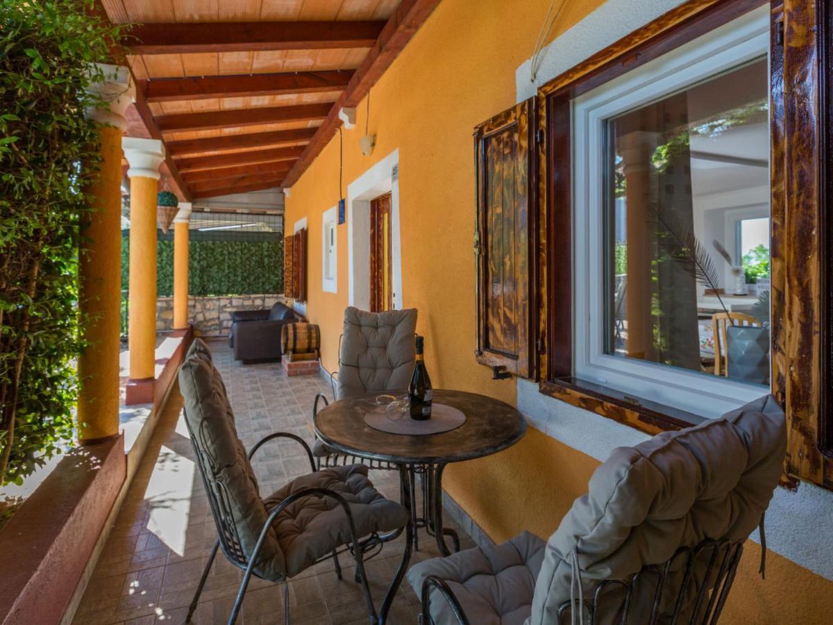 Holiday Home Villa Lucky By Interhome Brtonigla Exterior photo