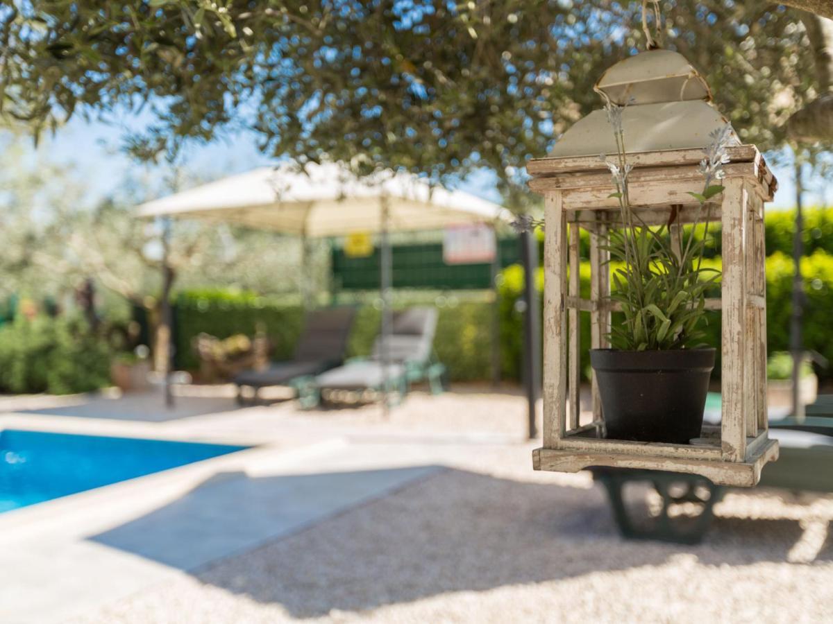 Holiday Home Villa Lucky By Interhome Brtonigla Exterior photo